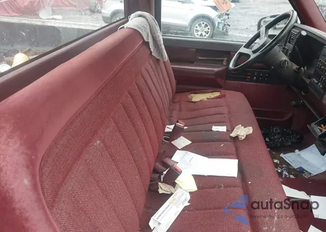 1988 Chevrolet Gmt-400 C1500 z USA, uszkodzony, nr VIN 2GCDC14KXJ1114541